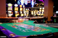 Theresa caputo kazino y’ennyanja, casino ekisumuluzo west, gameroom casino okuwanula