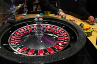 7bit casino: 75 okutambula okw’obwereere